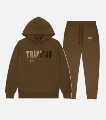 Trapstar Chenille Decoded Tracksuit Braun (3)